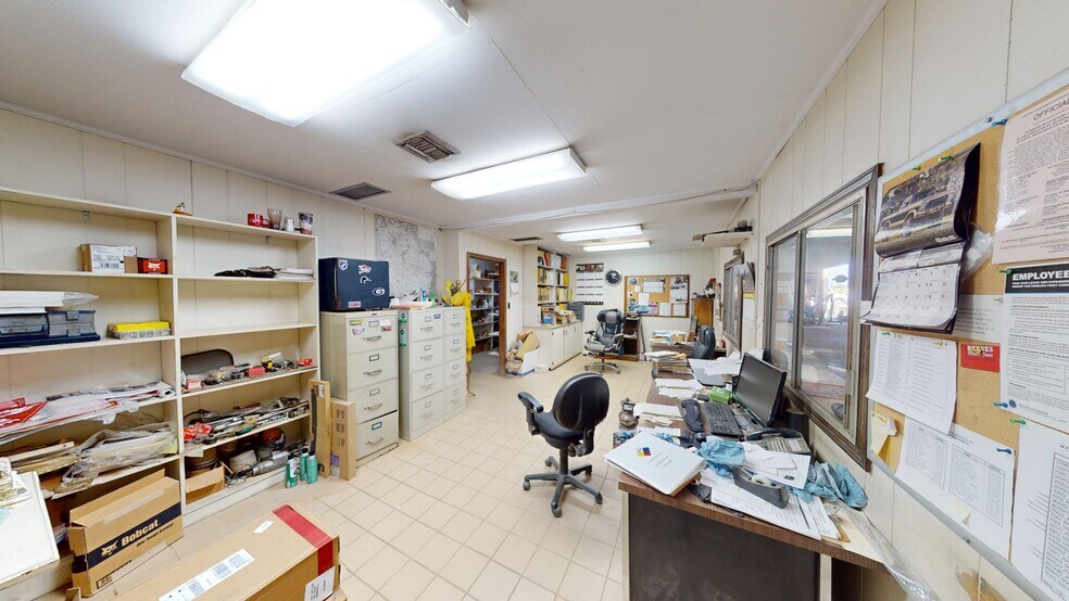 More Photos Of 11708 GA Highway 24 W, Sandersville Warehouse For Sale