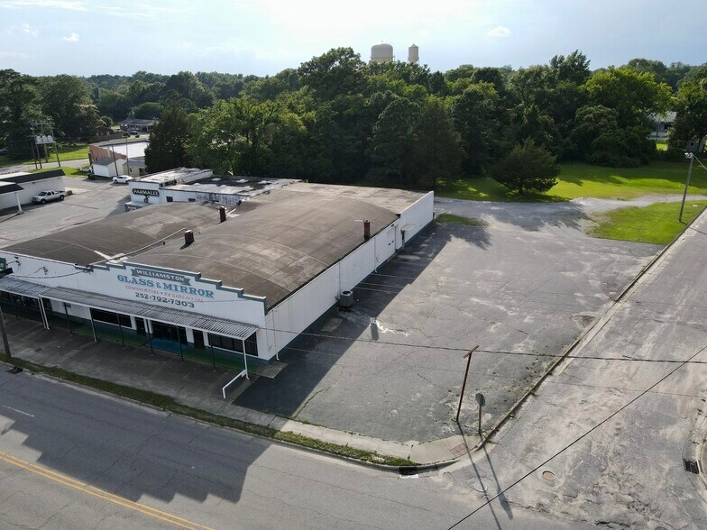 More Photos Of 403 Washington St, Williamston Office For Sale