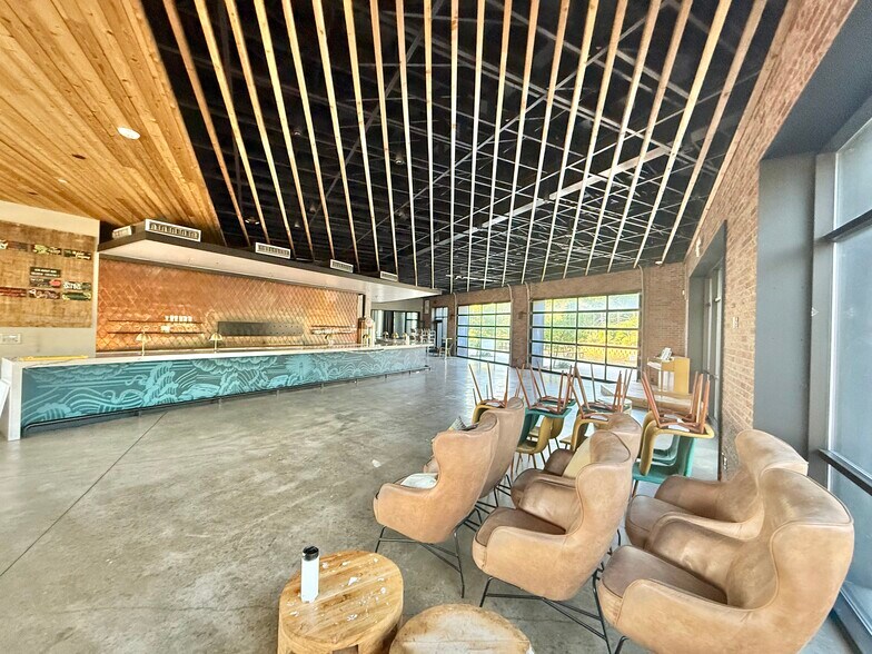 More Photos Of 310 S Goliad St, Rockwall Restaurant For Sale