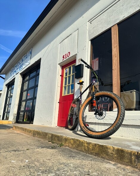 More Photos Of 510 N Green St, Morganton Freestanding For Lease