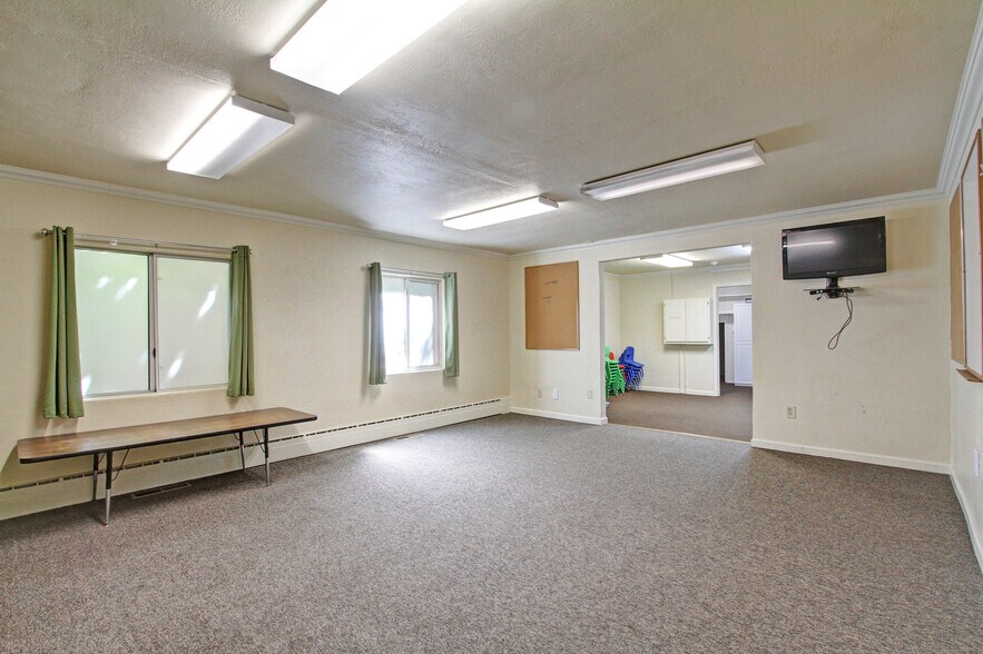 More Photos Of 714 W Main St, Grass Valley Office Residential For Sale