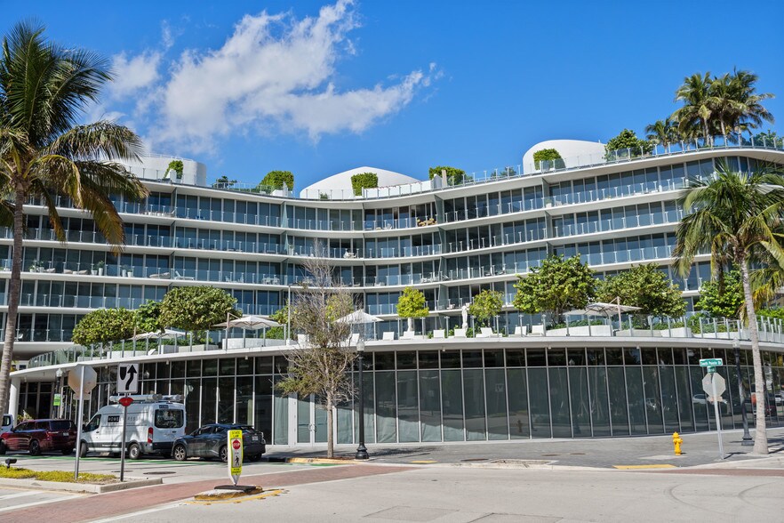 More Photos Of 1 Collins Ave, Miami Beach Apartments For Sale