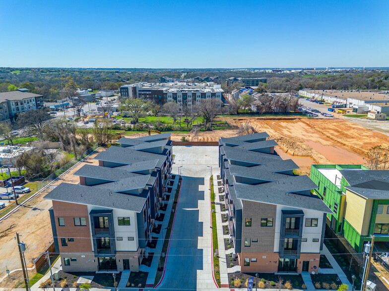 More Photos Of 123 Merritt St, Fort Worth Apartments For Sale