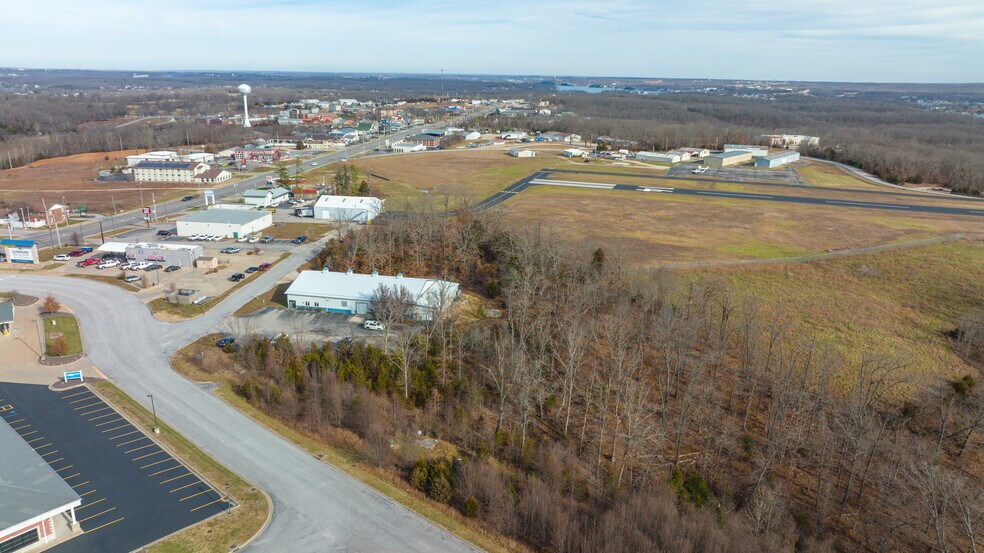 More Photos Of 5980 Mayer Ct, Osage Beach Specialty For Sale