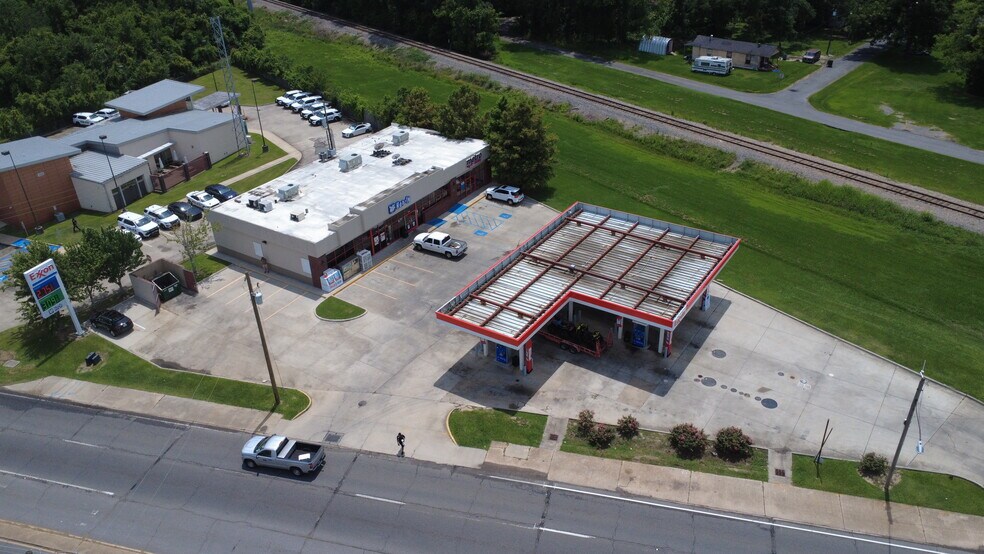 More Photos Of 8235 Scenic Hwy, Baton Rouge Convenience Store For Lease