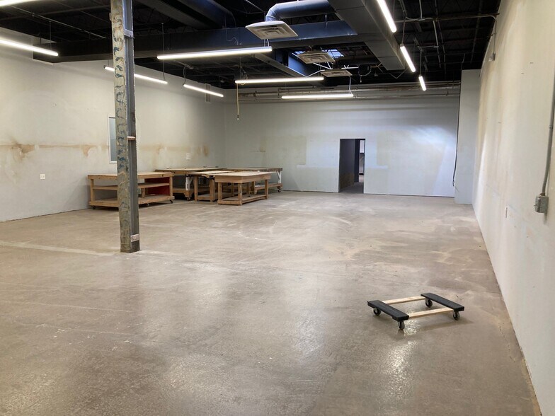 More Photos Of 1245 Hartrey Ave, Evanston Flex For Lease