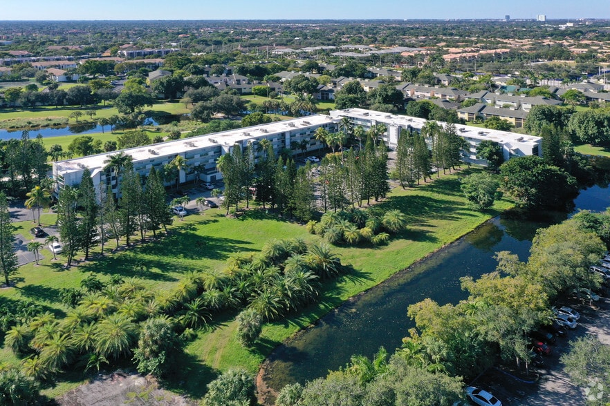 More Photos Of 8445 Springtree Dr, Sunrise Apartments For Sale