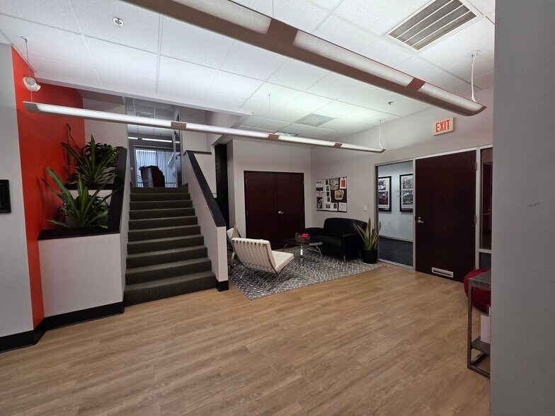 More Photos Of 900 Cummings Ctr, Beverly Medical For Lease