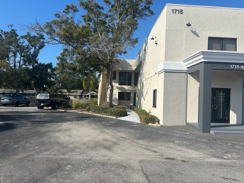More Photos Of 1715 Eastbay Dr. Largo, Fl 33771, Largo Medical For Lease
