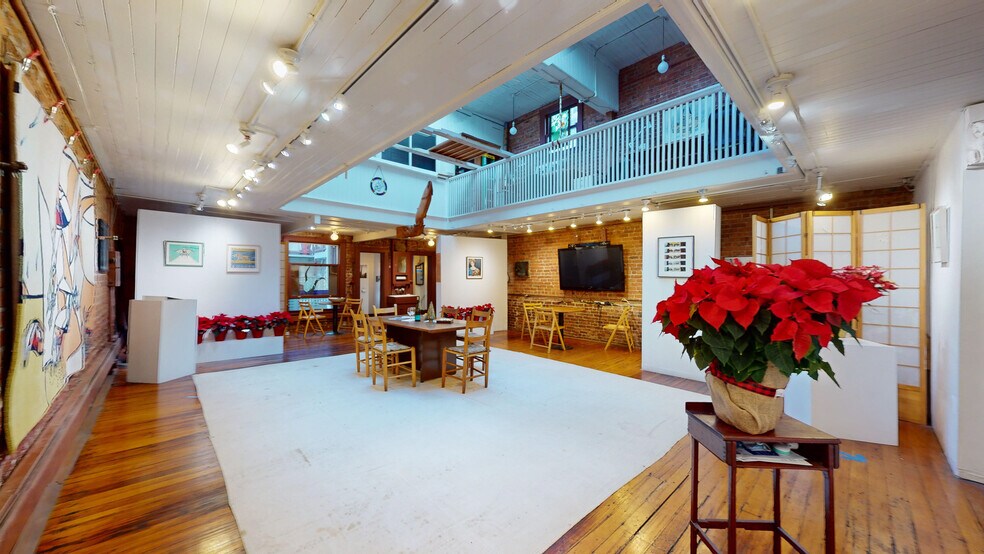 More Photos Of 708-710 Montgomery St, San Francisco Coworking Space