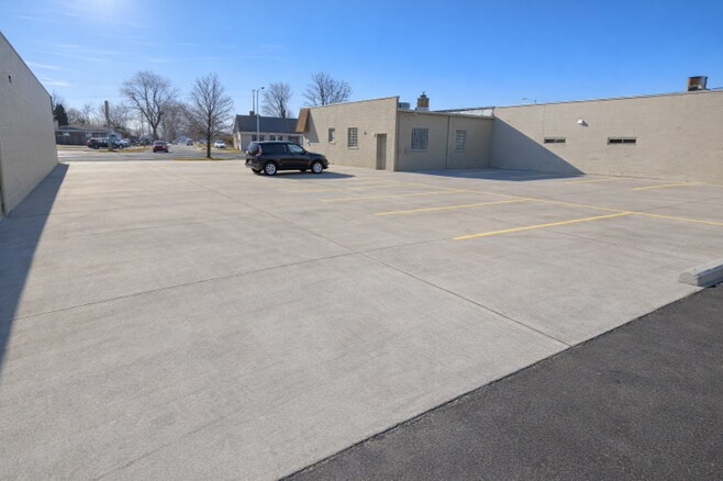 More Photos Of , Saint Clair Shores Office For Sale