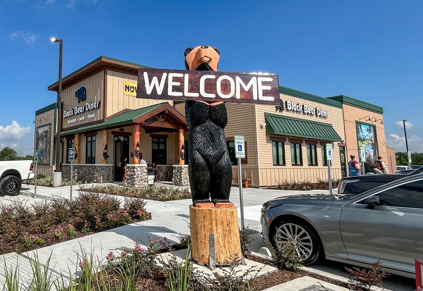 Primary Photo Of NWC of I-10 & John Martin rd, Baytown Restaurant For Sale