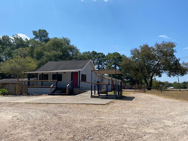 More Photos Of 13301 Fm 2432 Rd, Willis General Retail For Lease