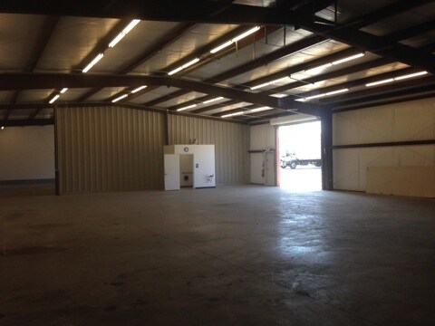 More Photos Of 1418 Harbin Cir, Valdosta Warehouse For Lease