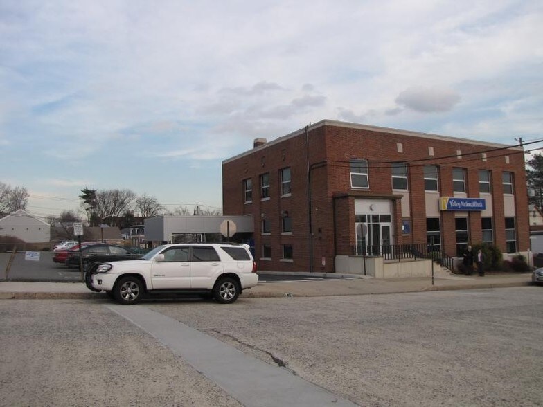 More Photos Of 207 Hackensack St, Wood-Ridge Bank For Lease
