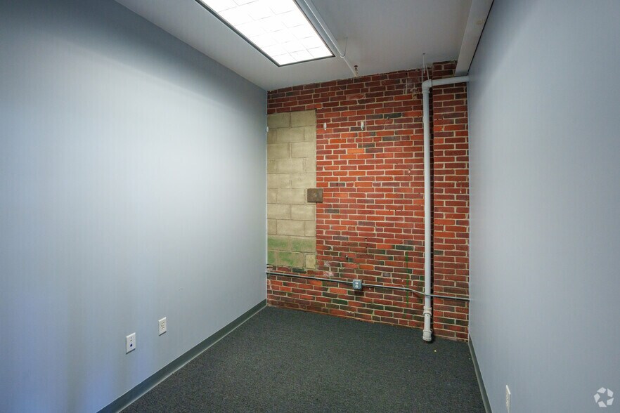 Photo of 2nd Floor Ste 11