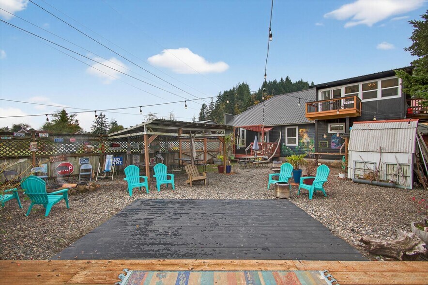 More Photos Of 8 Fairgrounds Rd, Skamokawa Restaurant For Sale