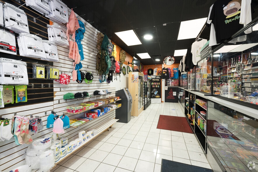 More Photos Of 9300-9350 Woodward Ave, Detroit Storefront For Lease