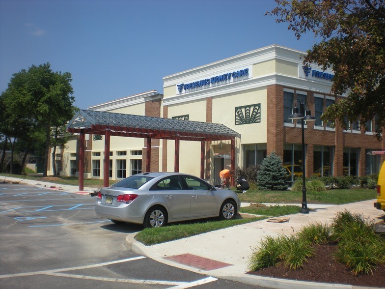 More Photos Of 931 Route 73 S, Marlton Restaurant For Lease