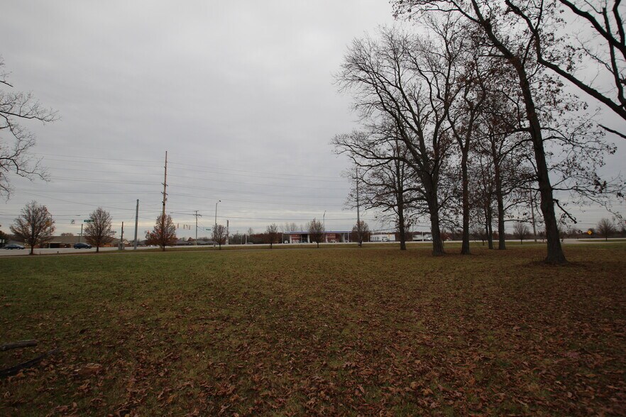More Photos Of 0 Jackson Street St, Muncie Land For Sale