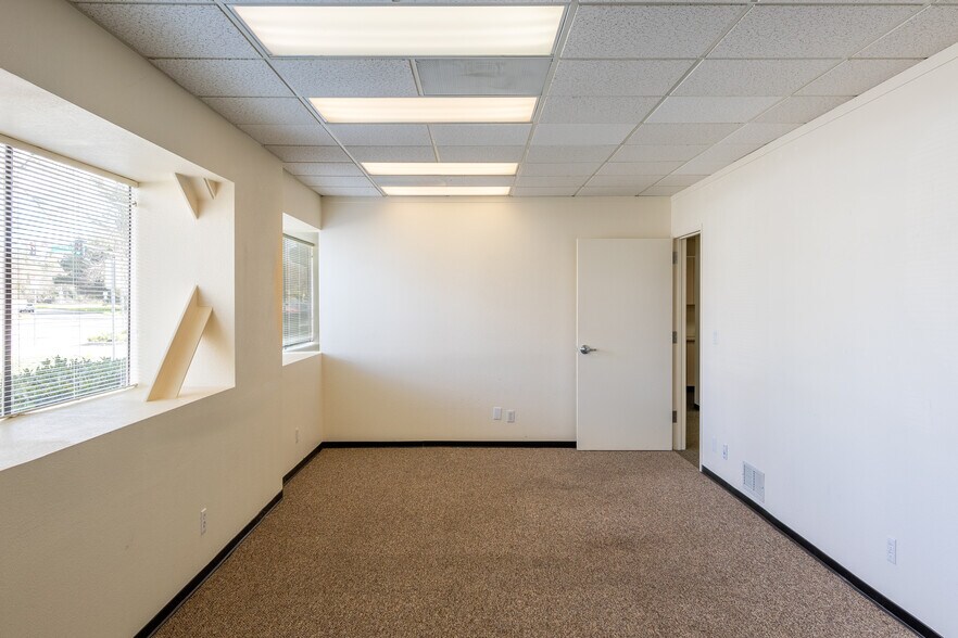 More Photos Of 85 Brookwood Ave, Santa Rosa Office For Lease