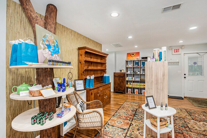 More Photos Of 149 W Saint Clair St, Romeo Medical For Sale