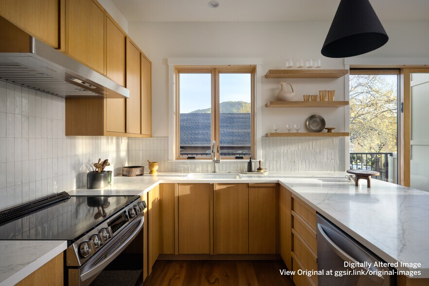 More Photos Of 709 C St, San Rafael Multifamily For Sale