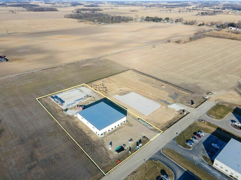 More Photos Of 830 Wesco Pky, Sheridan Warehouse For Lease