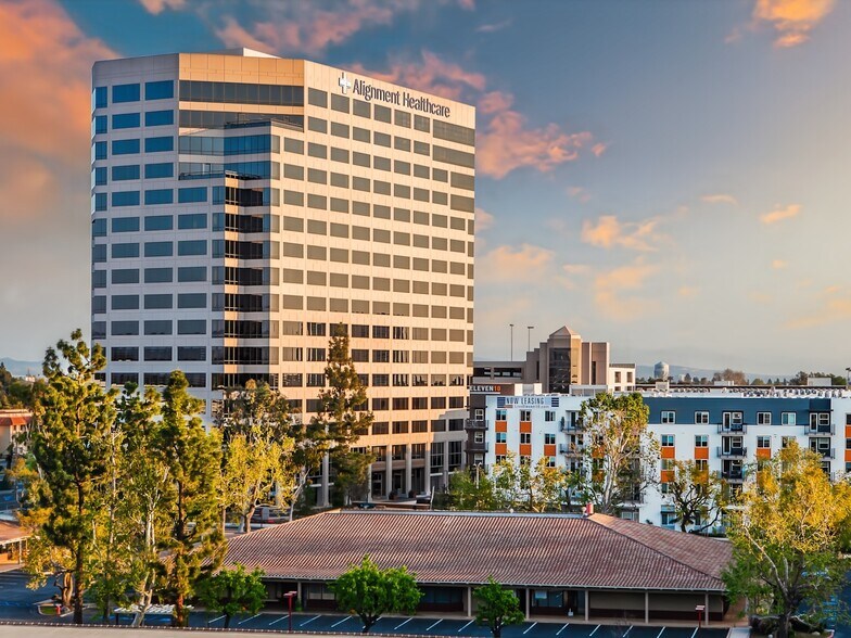 More Photos Of Orange Executive Tower, 1100 Town Rd, Orange Coworking Space