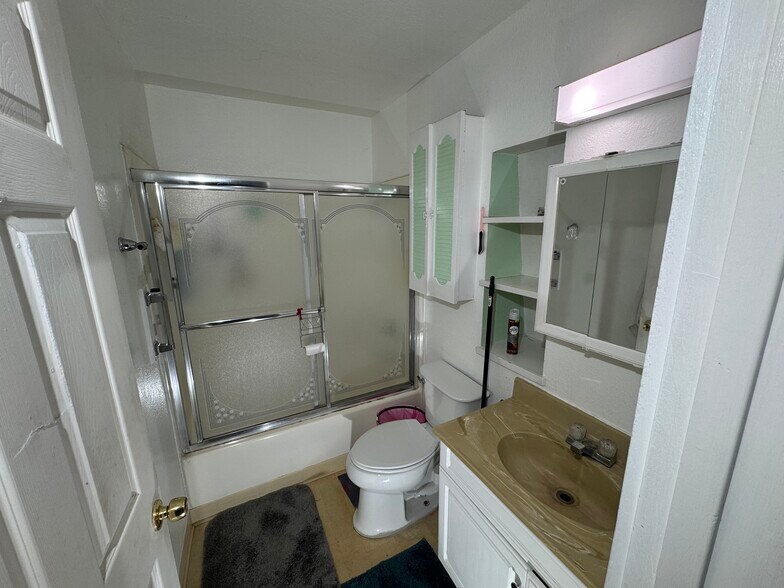 More Photos Of 7530 Church St, Gilroy Apartments For Sale