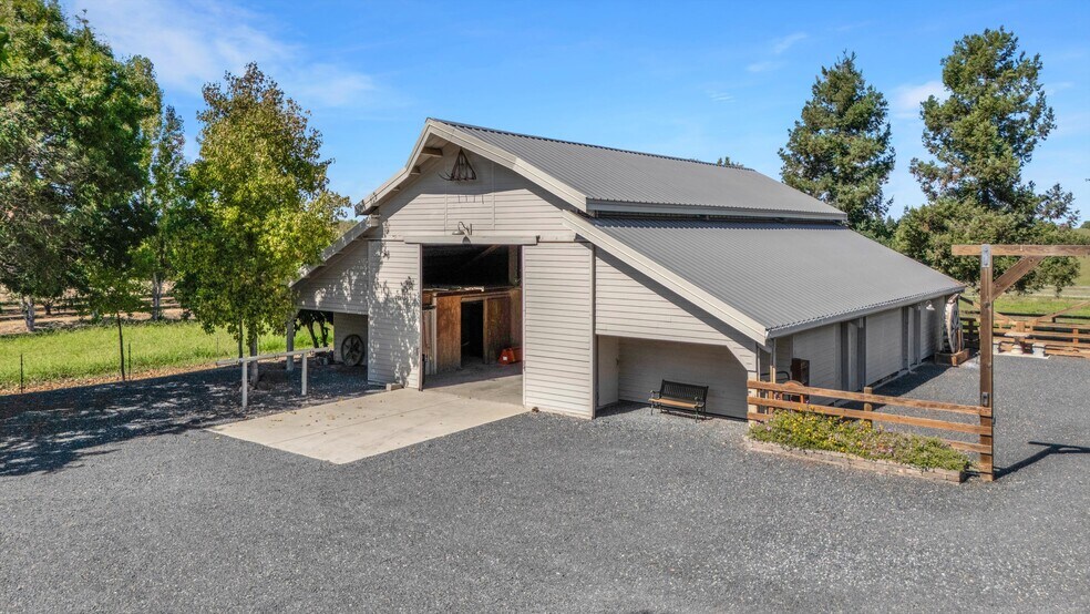 More Photos Of 30999 Grooms Rd, Oakdale Land For Sale