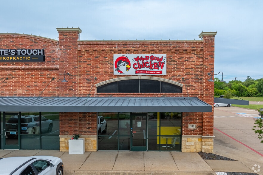 More Photos Of 205 S Main St, Red Oak Unknown For Lease