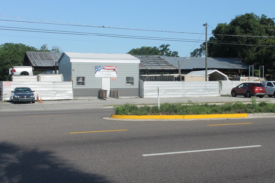 More Photos Of 3710 N 40th St, Tampa Auto Salvage Facility For Sale