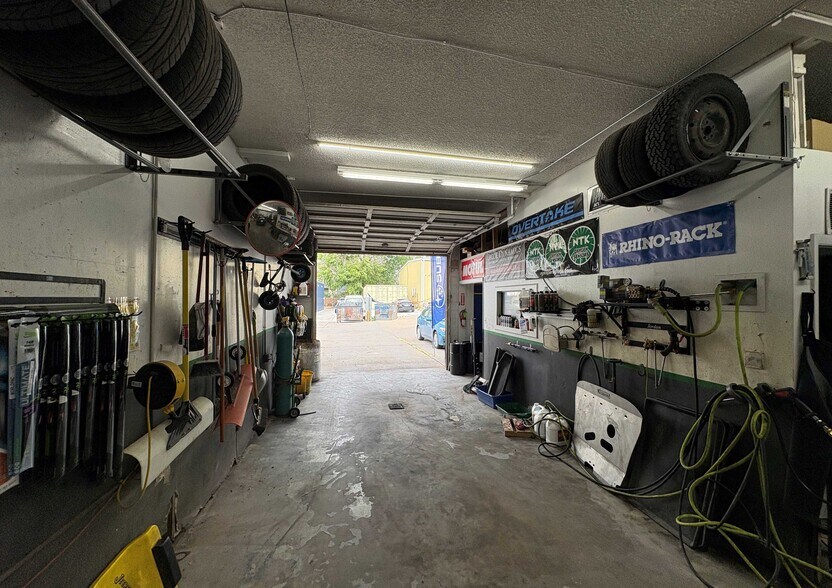 More Photos Of 5634-5636 Newland Way, Arvada Industrial For Sale