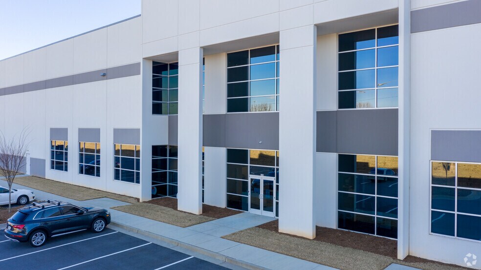 More Photos Of 4561 Greer Cir, Tucker Warehouse For Lease