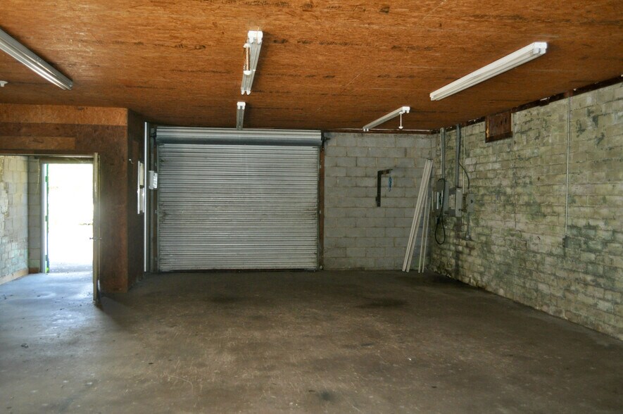 More Photos Of 31 McKinney St, Beech Island Warehouse For Sale