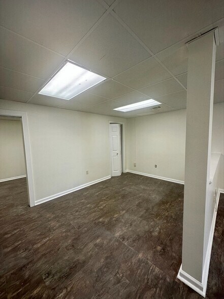 More Photos Of 4002 Laviosier St, Chalmette Warehouse For Lease