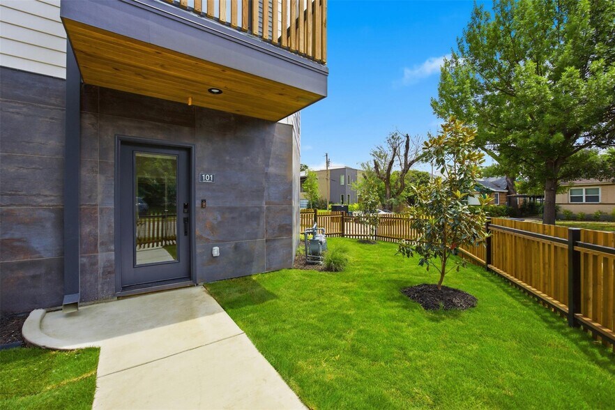 More Photos Of 4605 Belmont Ave, Dallas Apartments For Sale