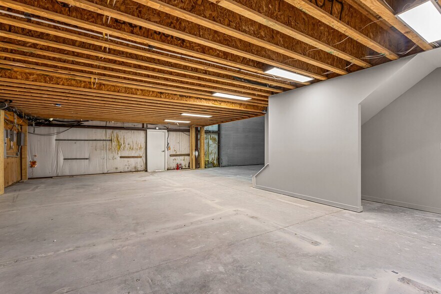 More Photos Of 393 Swanson Dr, Lawrenceville Light Manufacturing For Sale