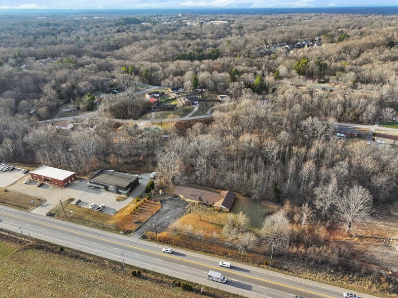 More Photos Of 2425 Highway 41A Byp, Clarksville Light Distribution For Sale