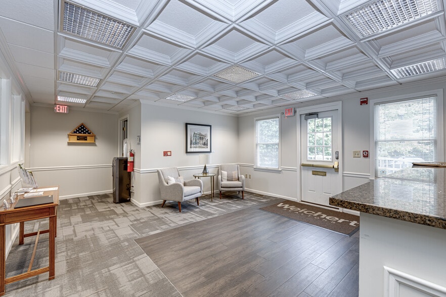 More Photos Of 221 S Main St, Flemington Office For Sale