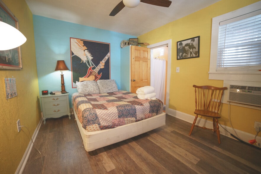 More Photos Of 3109 N Ola Ave, Tampa Hospitality For Sale