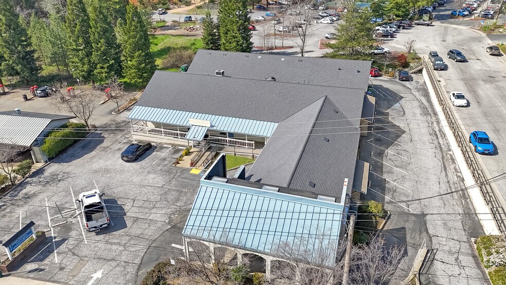 More Photos Of 640 E Main St, Grass Valley Office For Sale