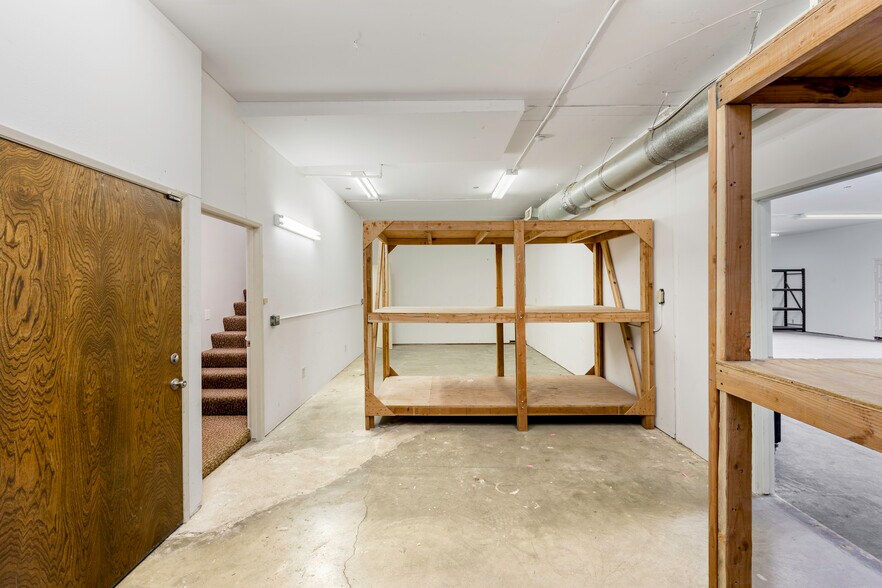 More Photos Of 1082 Redondo Ave, Long Beach Office For Sale