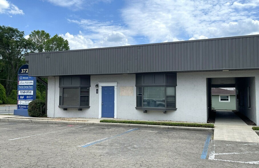 More Photos Of 3720 NW 43rd St, Gainesville Office For Sale