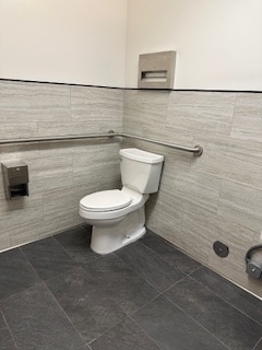 More Photos Of 2130-2162 Ringwood Ave, San Jose Showroom For Sale