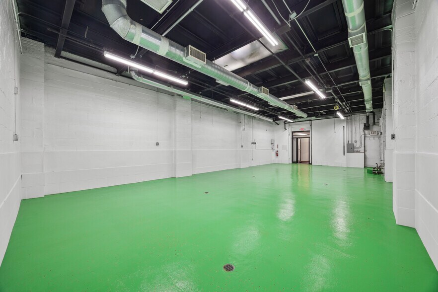 More Photos Of 45-44 Vernon Blvd, Long Island City Apartments For Lease