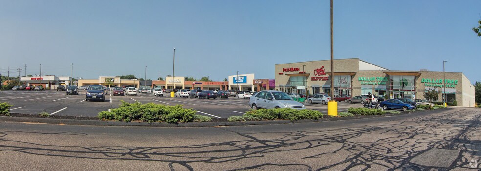 More Photos Of 198 Maine Mall Rd, South Portland General Retail For Lease