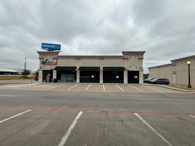 More Photos Of 1012 E Ennis Ave, Ennis Unknown For Lease