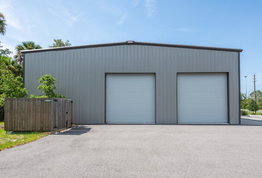 More Photos Of 2995 Mayport Rd, Jacksonville Manufacturing For Sale